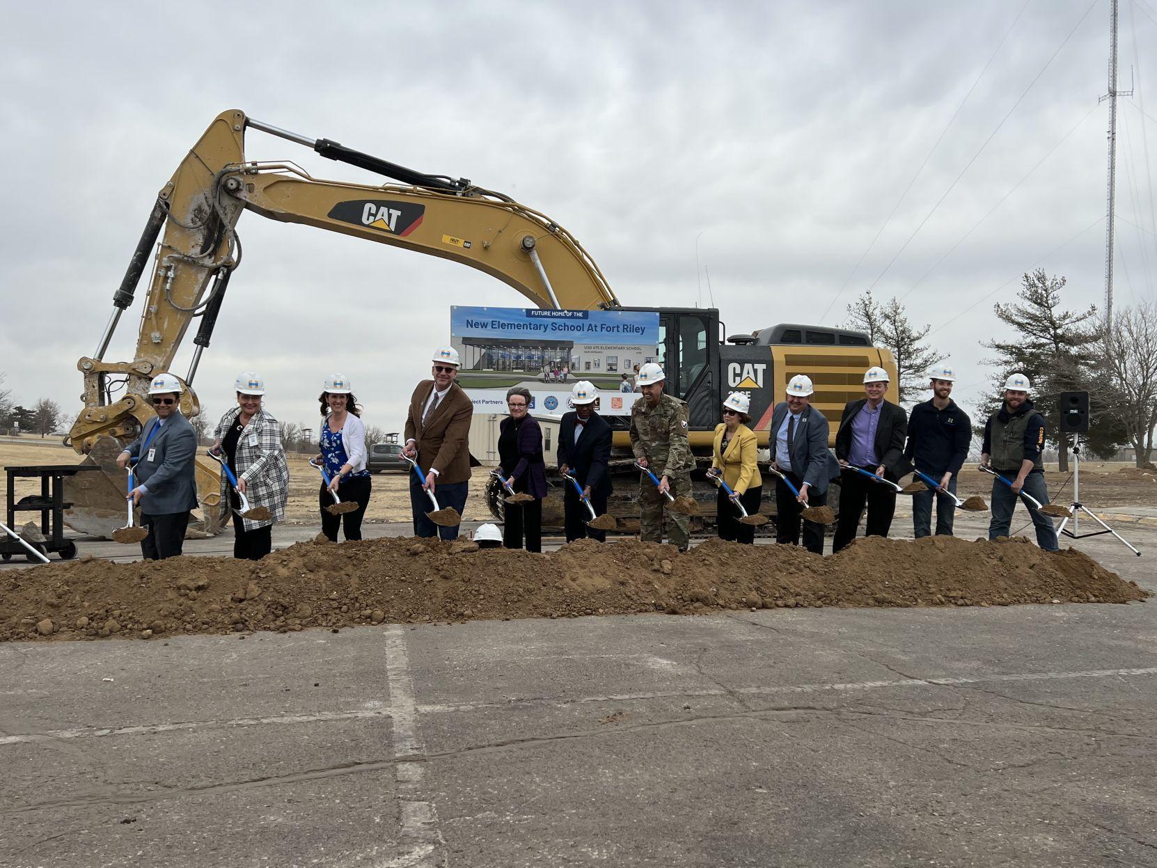 USD 475 to expand new elementary school on Fort Riley instead of replacing Morris Hill 