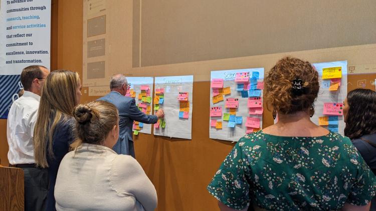 Navy delivers Mid-Atlantic Regional Resilience Workshop